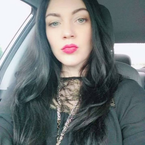 Meet your Posher, Brittany - Picture 1 of 1